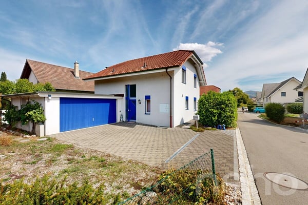 Grosszügiges Zuhause mit Garten, Garage und viel Raum