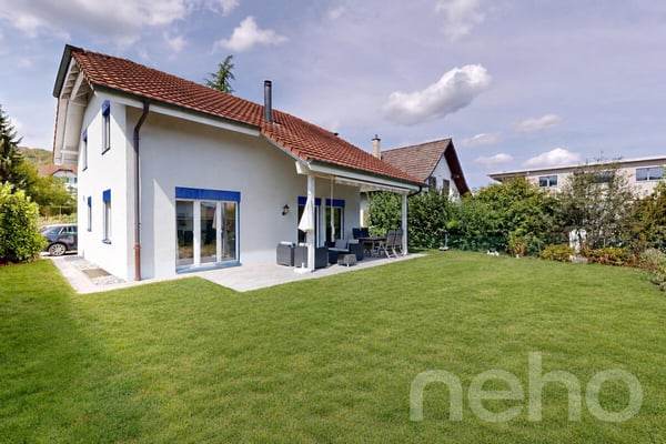 Grosszügiges Zuhause mit Garten, Garage und viel Raum 2