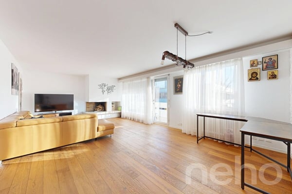 Renovierte 3.5-Zimmer-Wohnung mit Balkon und Garten in Oberwil
