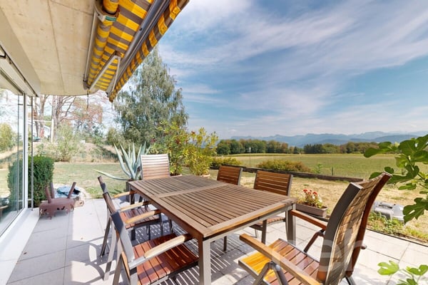 Maison mitoyenne avec vue sur les montagnes à Savigny 10