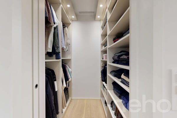 Hochwertige 3.5-Zimmer-Wohnung an begehrter Lage 9