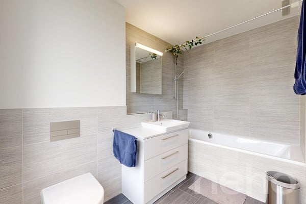Hochwertige 3.5-Zimmer-Wohnung an begehrter Lage 10