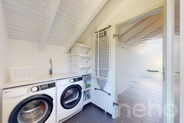 Grosse 2.5-Zimmer-Maisonette-Dachwohnung in Wirzweli 9