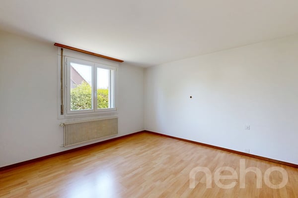 Zweifamilienhaus im Herzen von Studen 5