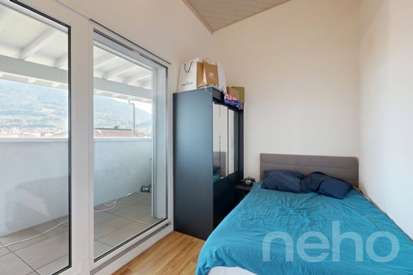 Grand Attique avec terrasse de 60m² et vue sur les montagnes. 10