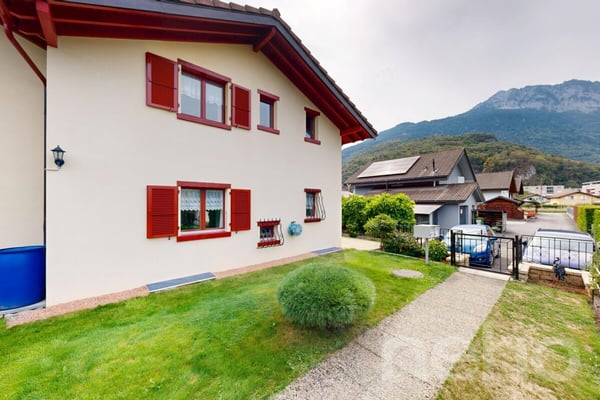 Maison avec jardin et terrasse plein sud à Collombey idéalement située 2