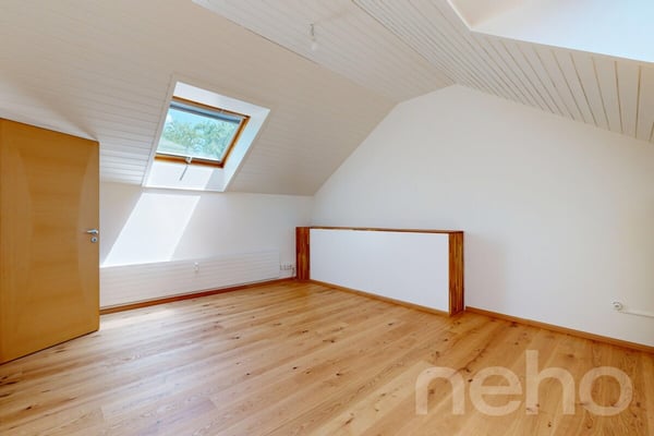 Attika-Maisonette mit Galerie, Terrasse und viel Privatsphäre 12