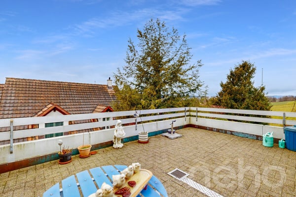 Grosszügige 4.5-Zimmer-Terrassenwohnung mit Lift und Wintergarten 12