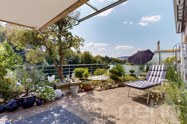 4.5 Zimmer Terrassenhaus mit Traumaussicht in Utzigen