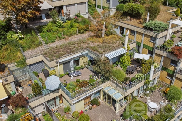 4.5 Zimmer Terrassenhaus mit Traumaussicht in Utzigen 3