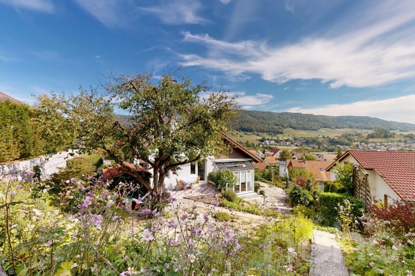 Freistehendes Einfamilienhaus mit unverbaubarer Aussicht 10