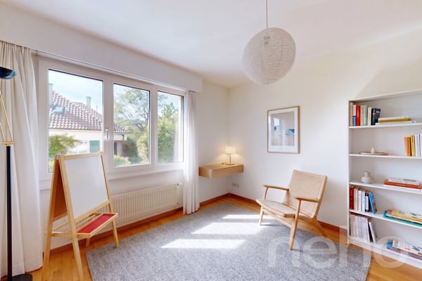 Bel appartement de 4,5 pièces au calme absolu à Chailly 12