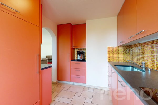 Grosszügige 5.5-Zimmerwohnung mit 2 Balkonen und Lift 2