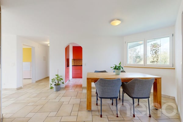 Grosszügige 5.5-Zimmerwohnung mit 2 Balkonen und Lift 5