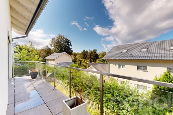 Epalinges: Maison mitoyenne avec grand jardin dans un quartier calme. 10