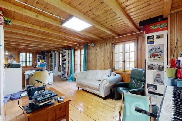 Les Giettes ? Chalet de caractère sur un terrain d'exception 9