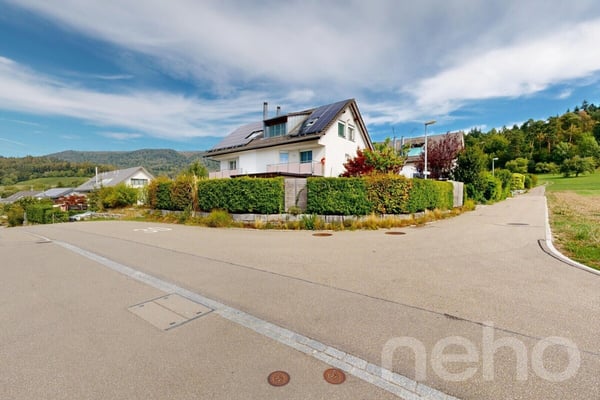 Gepflegte 6.5-Doppelhaushälfte mit grossem Umschwung in Otelfingen 11