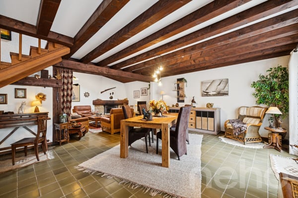 Villa 4.5 pièces de caractère, avec jardin paisible et arboré 2