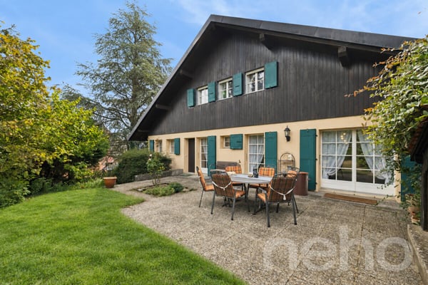 Villa 4.5 pièces de caractère, avec jardin paisible et arboré