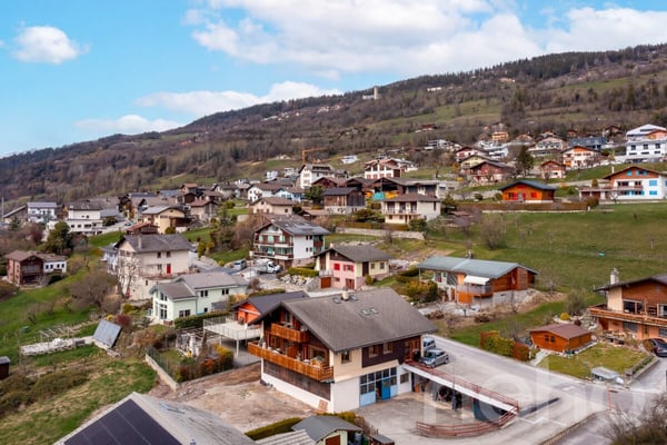 Immeuble de rendement avec fort potentiel de développement 2