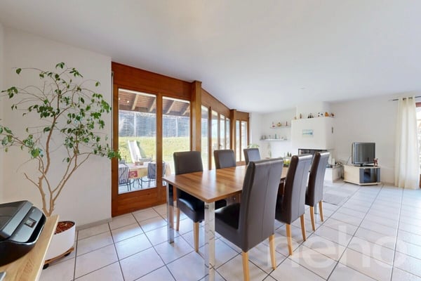 À rafraîchir: Grande villa familiale avec jardin, situation idéale 3