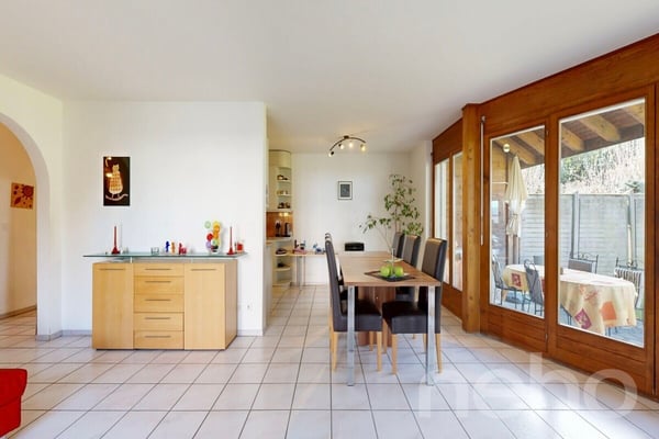À rafraîchir: Grande villa familiale avec jardin, situation idéale 2