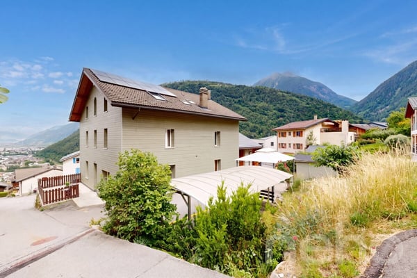 Martigny-Combe : Grande maison villageoise de 2 appartements avec vue 12