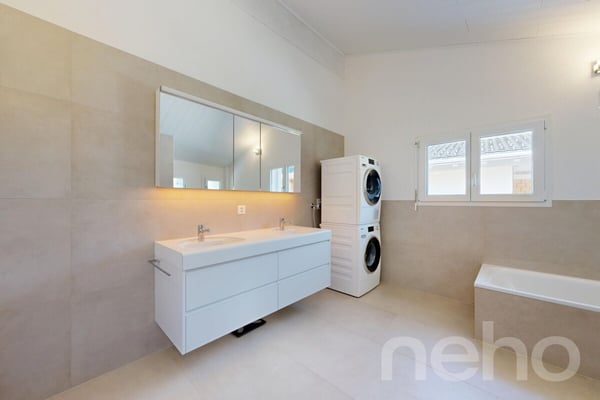Einfamilienhaus mit über 260 m² Nutzfläche und grosser Garage 8