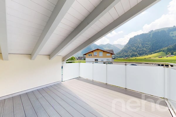 Einfamilienhaus mit über 260 m² Nutzfläche und grosser Garage 10