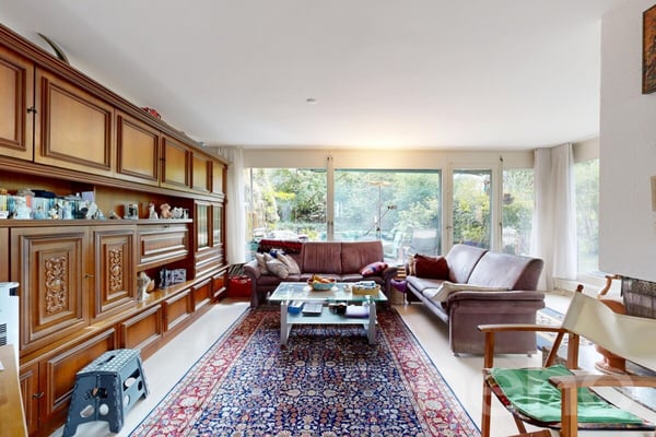 Familienfreundliche Wohnung mit Balkon und Terrasse