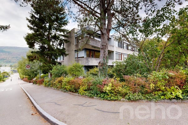 Familienfreundliche Wohnung mit Balkon und Terrasse
