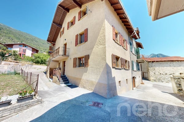 Appartement 1.5 pièces à Erde ? Calme absolu et fort potentiel 8