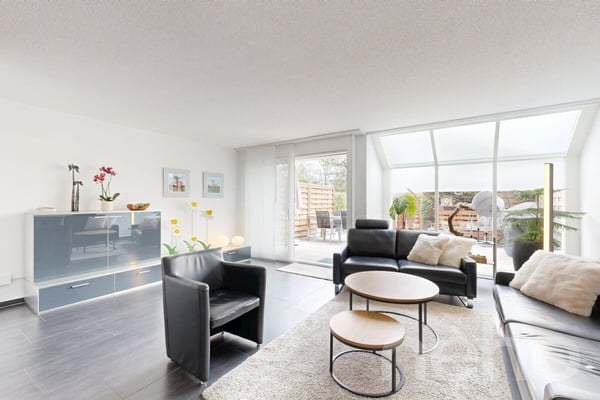 Groszügiges 5.5 Zimmer-Reihenhaus mit viel Platz in Birrhard