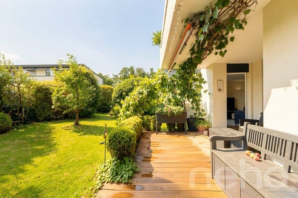 Gartenwohnung mit enormem Potenzial an der Zürcher Goldküste 8