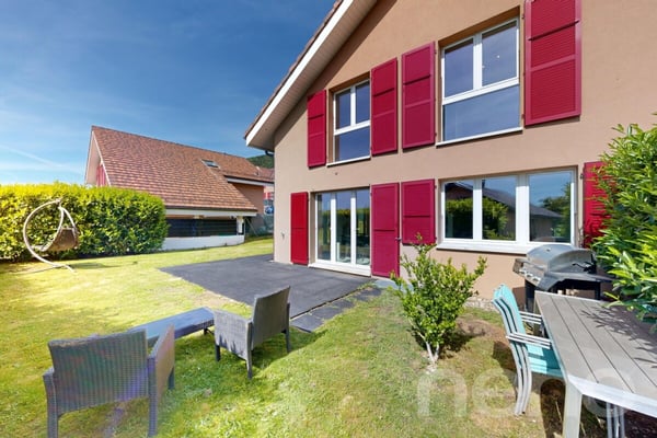 Belle maison individuelle de 5.5 pièces 12