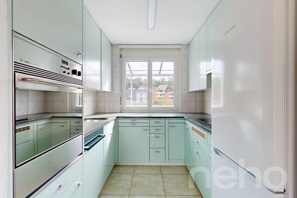 Zentrale 5-Zimmer-Maisonettewohnung in Bonstetten 4