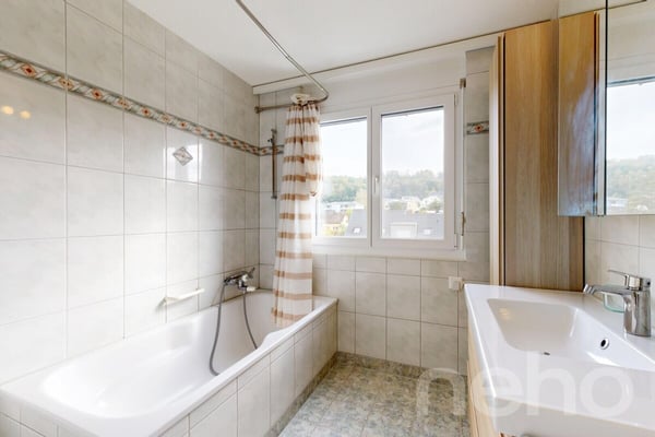 Zentrale 5-Zimmer-Maisonettewohnung in Bonstetten 5