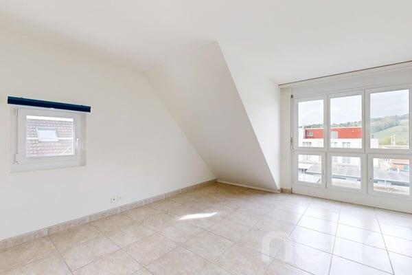 Zentrale 5-Zimmer-Maisonettewohnung in Bonstetten 10