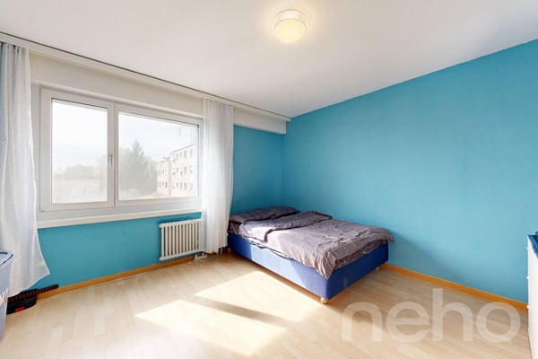 Ruhig gelegene 5-Zimmer-Wohnung mit Balkon und Tiefgaragenplatz 5