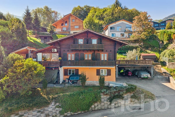 Chalet 8.5 + studio et vue dégagé dans un quartier calme bien situé 12
