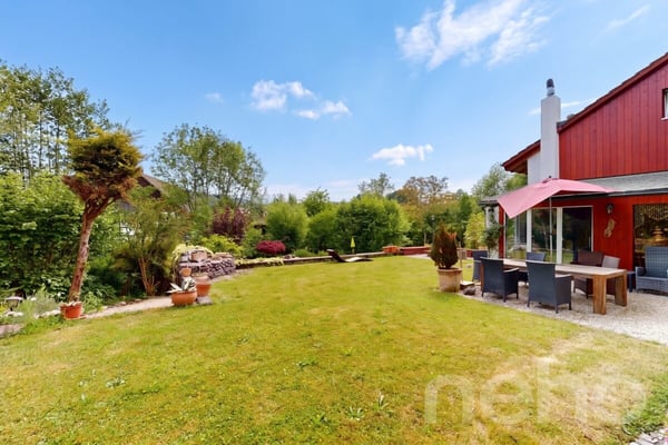 Grosszügiges Wohnen mit Charme, Weitblick und Gartenidylle 11
