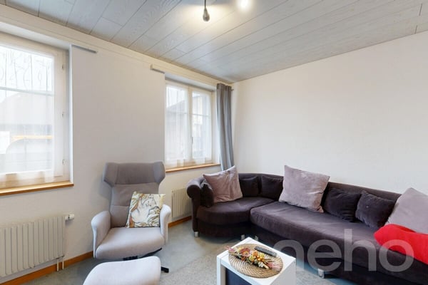 Charmantes Zweifamilienhaus mit Potenzial in Kappelen 8