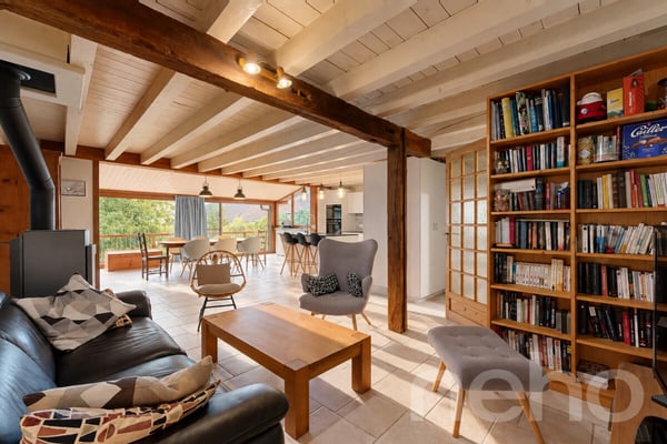 Maison familiale rénovée avec vaste atelier 5