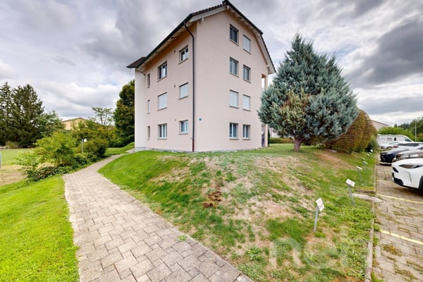 Schöne 6,5-Zimmer-Maisonette-Dachwohnung mit Terrassen und Aussicht 12