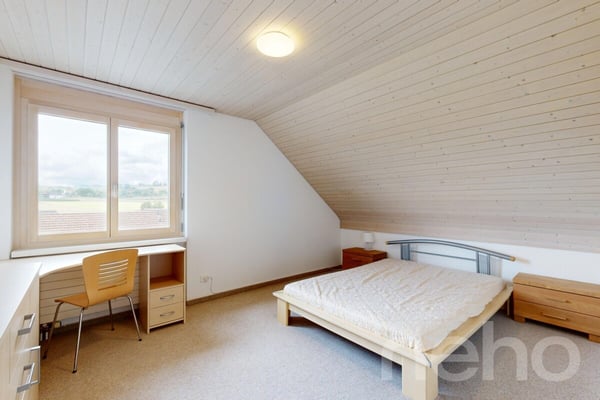 Schöne 6,5-Zimmer-Maisonette-Dachwohnung mit Terrassen und Aussicht 10