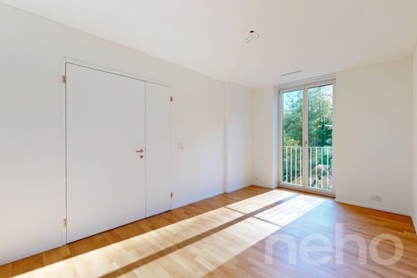 Lichtdurchflutete 3.5-Zimmer-Wohnung in Zürich 9