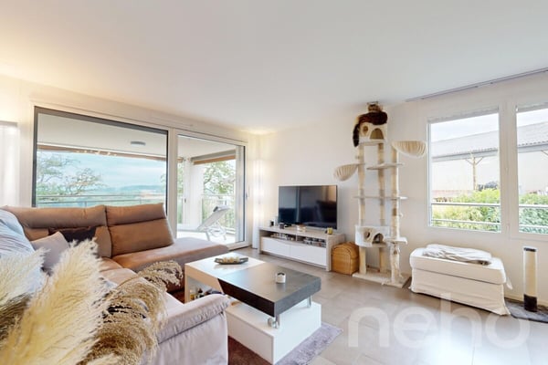 Appartement de 3.5 pièces avec vue dégagée à Gollion