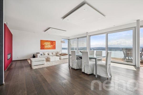 Exclusif: Villa d'architecte avec vue sur le Lac de Morat