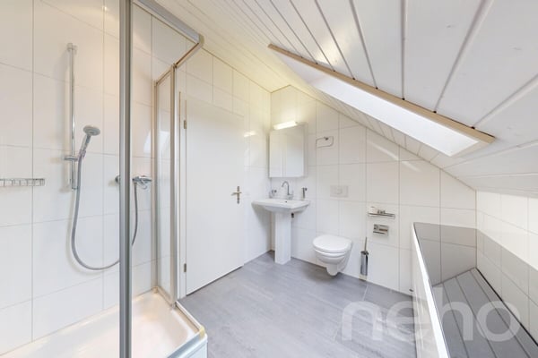 Wohnen auf zwei Ebenen - Stilvolle 4.5 Zimmer-Maisonettewohnung 9