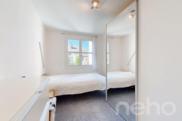 Attraktive 5.5-Zimmer-Triplex-Wohnung mit privatem Garten 8